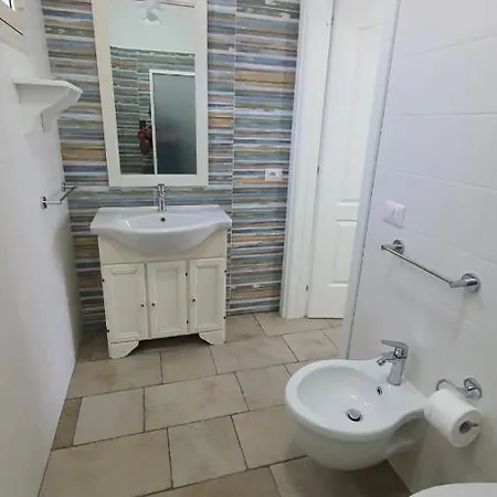 Lu Salentu White House Guest house