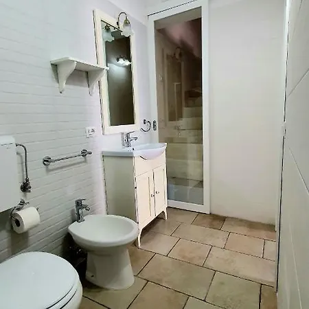 Lu Salentu White House Guest house *