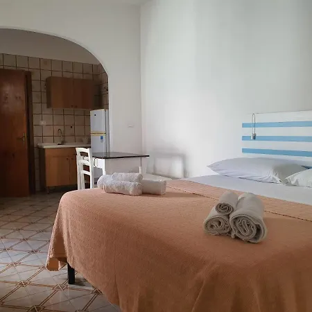 Lu Salentu White House Guest house *